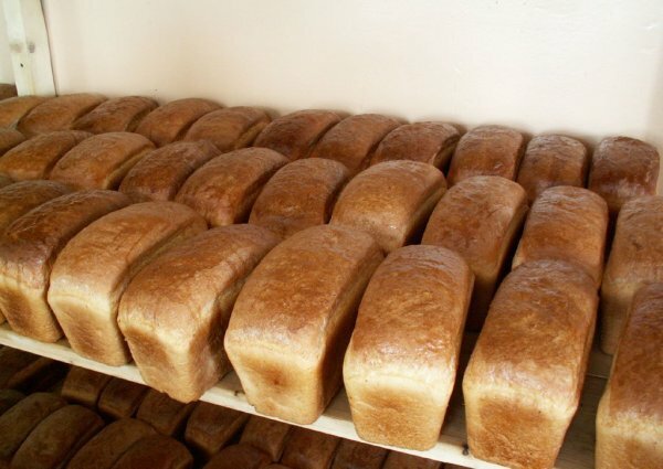 Производители хлеба пообещали не повышать цены в Саках