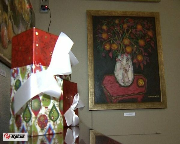 В Севастополе открылась художественная выставка «Новогодний подарок»