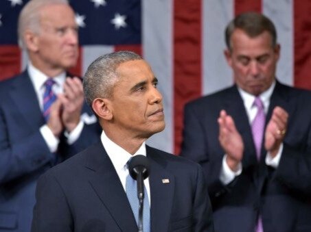 Обама заявил, что экономика России «разорвана в клочья»