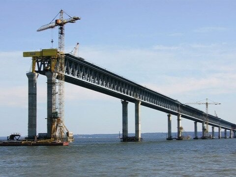 Решения по генподрядчику строительства Керченского моста пока нет, — Козак