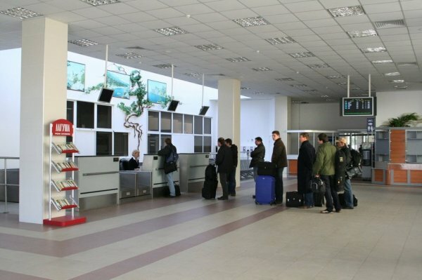 В аэропорту Симферополя задержали беглого мошенника