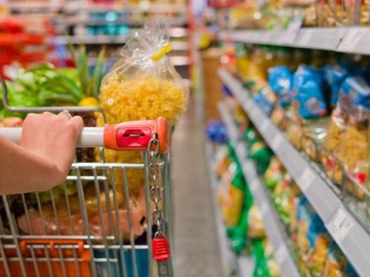 Цены на продукты питания в Крыму за год выросли почти на 70%