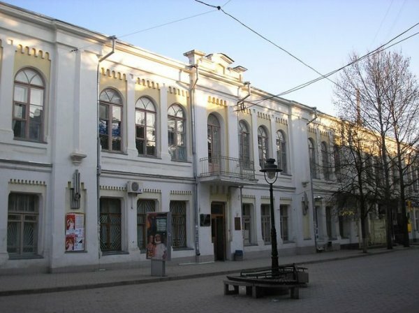 Дом дружбы в Симферополе предложили перенести в здание филармонии