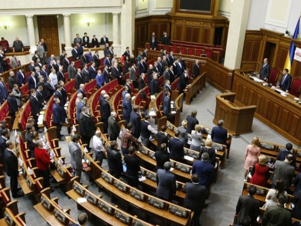 Киев намерен запретить экспорт в Крым всех товаров
