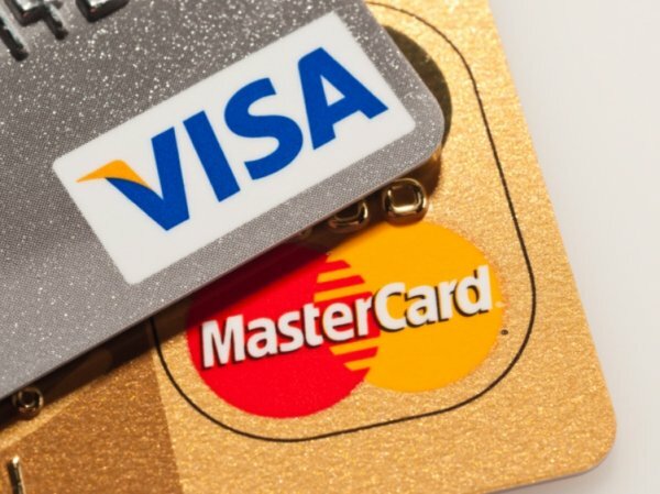 Расчеты по Visa и MasterCard обещают возобновить в Крыму с 1 апреля