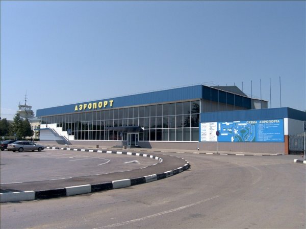 В аэропорту «Симферополь» ищут бомбу
