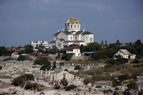 Директор Эрмитажа считает, что новый руководитель Херсонеса несет угрозу др ...