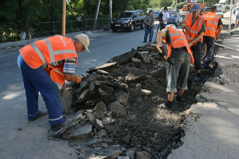 Как идет ремонт дорог в Симферополе