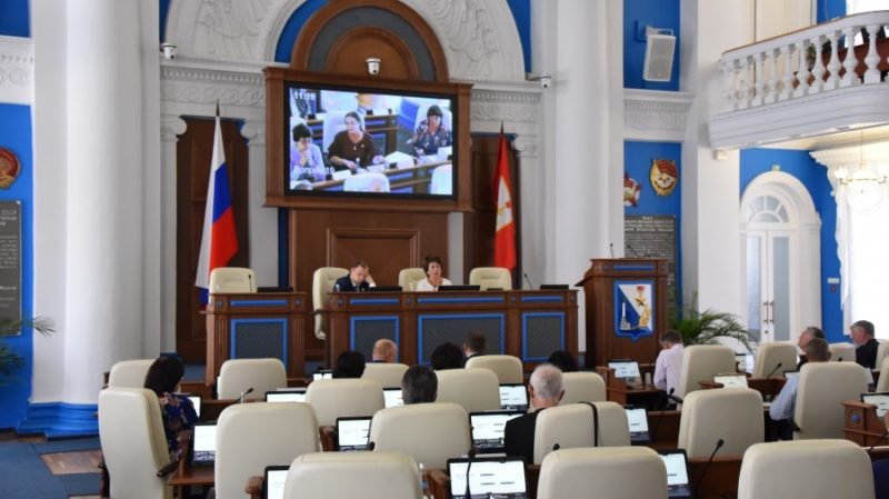 Завтра в Севастополе будут принимать бюджет города на три года