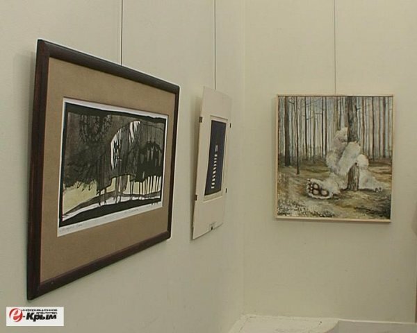 В Севастополе открылась выставка молодых художников