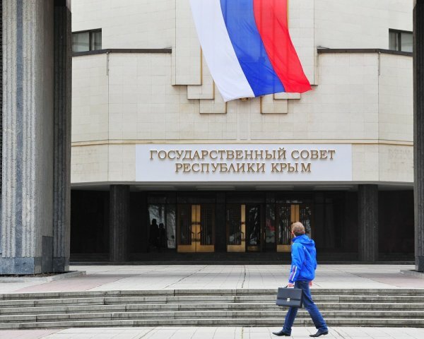 За девять месяцев парламент Крыма принял 130 законов