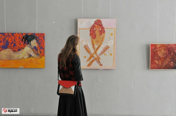 В Симферополе открылась выставка «НЮ»