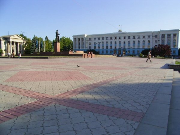 Власти Симферополя запланировали масштабную реконструкцию площади Ленина