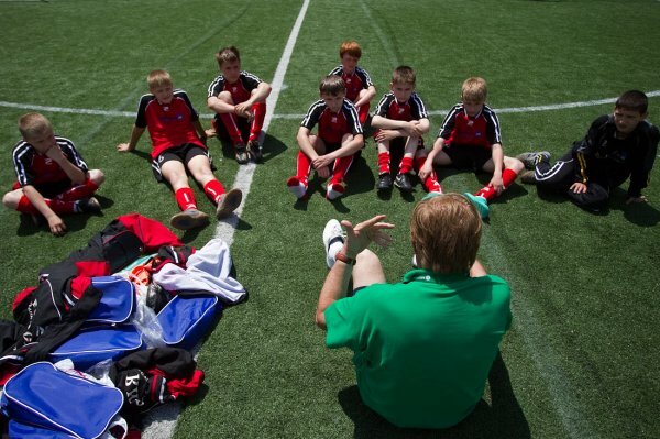 В Евпатории устроят детский футбольный турнир «Крымский подснежник»